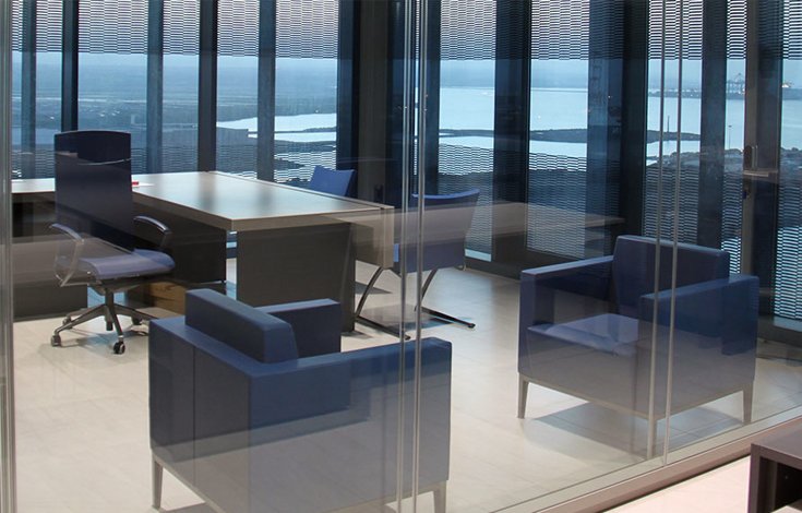 Canapé Professionnel - Xilon, Une Touche De Luxe Italien Le Canapé Professionnel - Xilon est une chaise de direction italienne moderne. Un archétype de fonctionnalité et de design contemporain. Le Canapé Professionnel - Xilon est idéale pour ajouter une touche de luxe italien à chaque bureau moderne. Canapés et fauteuils avec accoudoirs rembourrés et recouverts intégrés. Structure de base avec pieds en aluminium moulé sous pression et cadre périmétrique en métal peint ou chromé. En option: pieds en aluminium poli, cadre périphérique chromé, décoration du dossier en acier inoxydable peint ou poli. Le Canapé Professionnel - Xilon est un choix idéal pour les espaces professionnels à la recherche d'une chaise de direction italienne moderne.