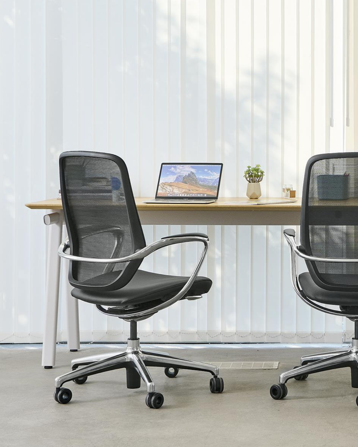Chaise ergonomique Mercury en maille respirante pour bureau au Maroc