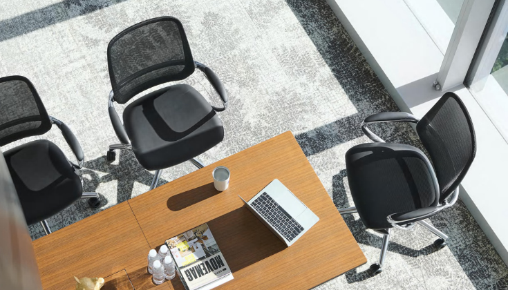 chaise de bureau (2) Chaise operateur ergonomique avec accoudoirs en aluminium poli et assise en mousse moulée